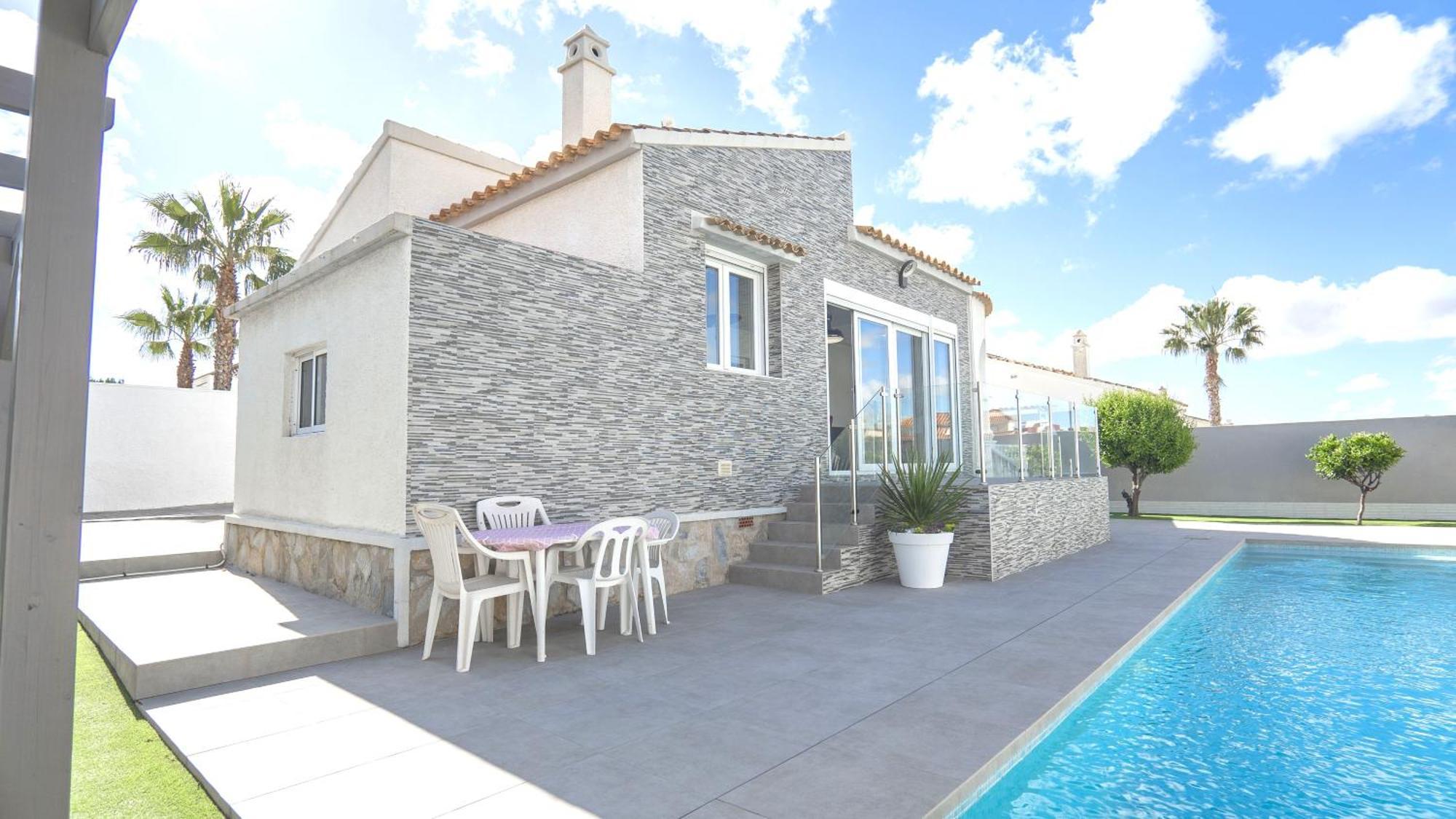 Modern Detached 4 Bed 3 Bath Villa With Private Pool Close To All Amenities 比利亚马丁 外观 照片