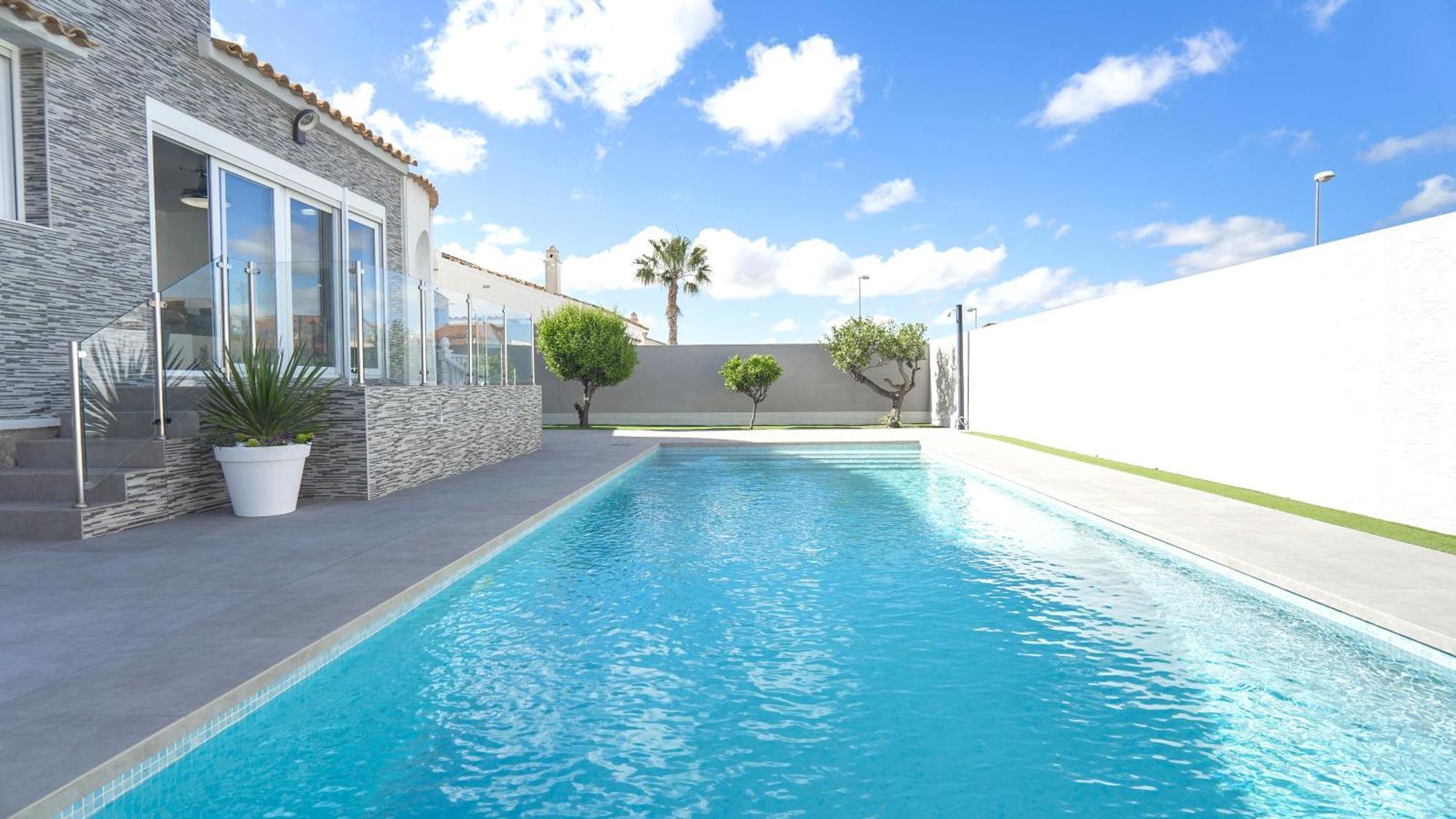 Modern Detached 4 Bed 3 Bath Villa With Private Pool Close To All Amenities 比利亚马丁 外观 照片