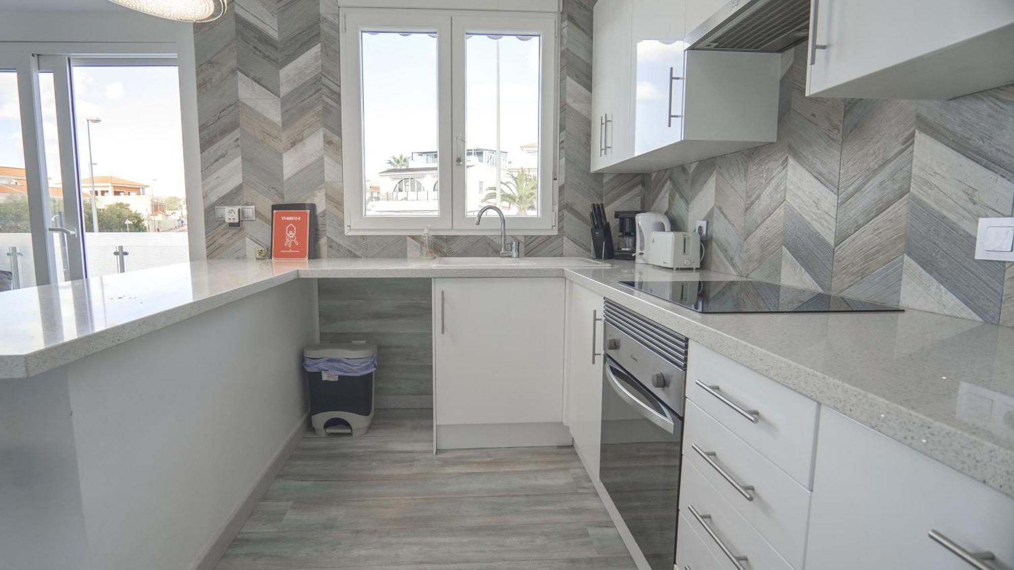 Modern Detached 4 Bed 3 Bath Villa With Private Pool Close To All Amenities 比利亚马丁 外观 照片
